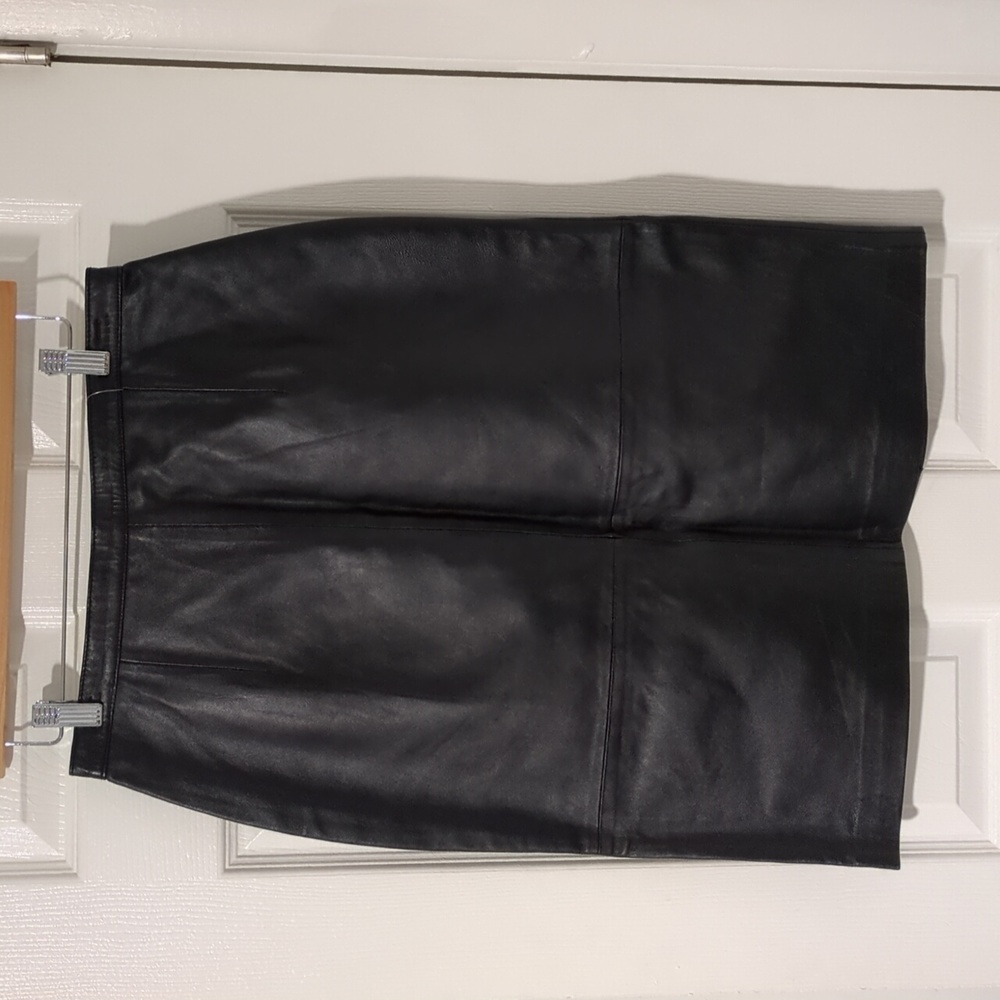 Vintage Jaclyn Smith Knee Length Leather Skirt